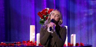 Nyanyian Minta Maaf Emily Blunt Untuk Chris Martin Nyanyian Minta Maaf Emily Blunt Untuk Chris Martin