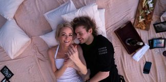 Gitaris 5 Second of Summer Umumkan Akan Segera Menikah