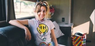 Ikut Isolasi Diri karena Corona, Miley Cyrus Malah Nggak Mandi