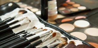 Tiktok: Bantu Cuci Make Up Brush Istri Berujung Bencana Tiktok: Bantu Cuci Make Up Brush Istri Berujung Bencana