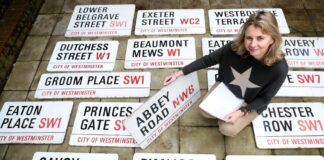 Plang Nama Jalan Abbey Road Terjual Ratusan Juta Rupiah Plang Nama Jalan Abbey Road Terjual Ratusan Juta Rupiah