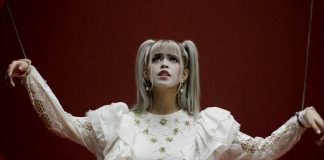 Jharna Bhagwani Rilis Single Debut Featuring Eka Gustiwana Jharna Bhagwani Rilis Single Debut Featuring Eka Gustiwana