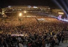 PPKM Diperpanjang, Pesta dan Konser Skala Besar Mulai Diizinkan PPKM Diperpanjang, Pesta dan Konser Skala Besar Mulai Diizinkan