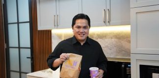 Menteri BUMN: ‘My Universe’ Nempel Terus Di Kepala Menteri BUMN: ‘My Universe’ Nempel Terus Di Kepala