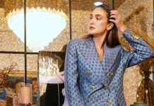 Luna Maya Jadi Bu RT Blusukan Bareng Warga Kemang Luna Maya sukses bikin heboh sama postingan terbarunya yang bikin orang bingung. Tiba-tiba Luna posting dirinya lagi pakai seragam coklat khas PNS