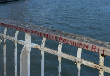 Vandalisme orang Indonesia Sampai Ke Tempat Wisata Paris Vandalisme orang Indonesia Sampai Ke Tempat Wisata Paris