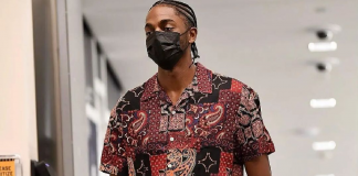 Pebasket Indiana Pacers Jadikan Batik Tulis Blitar Sebagai Souvenir NBA Pebasket Indiana Pacers Jadikan Batik Tulis Blitar Sebagai Souvenir NBA