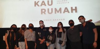 Ku Kira Kau Rumah Tembus 1 Juta Penonton, Netizen Nekat Nonton Bareng Mantan Ku Kira Kau Rumah Tembus 1 Juta Penonton, Netizen Nekat Nonton Bareng Mantan