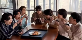 BTS Pamer Mukbang Di Atas Plakat 1 Milyar Play Dari Spotify BTS Pamer Mukbang Di Atas Plakat 1 Milyar Play Dari Spotify