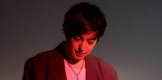 Joji Diduga Dipaksa Selesaikan Penampilan Biarpun Lagi Sakit di Coachella Joji Diduga Dipaksa Selesaikan Penampilan Biarpun Lagi Sakit di Coachella