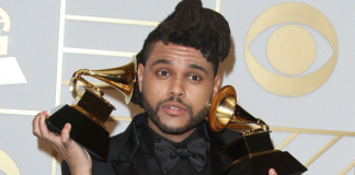 Tahun Lalu Nge-Boikot, Kali Ini The Weeknd Malah Menang Grammy The Weeknd lebih memilih hadir di Super Bowl dibanding harus ke Grammy tahun lalu, dan dia juga boikot Grammy