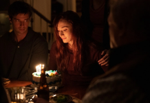 Sophie Turner Comeback Pasca Melahirkan Lewat “The Staircase” Sophie Turner Comeback Pasca Melahirkan Lewat “The Staircase”