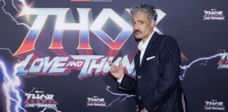 Taika Waititi Menolak Sutradarai Thor 5 Gara-Gara Netizen Taika Waititi Menolak Sutradarai Thor 5 Gara-Gara Netizen