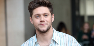 Niall Horan Bagikan 22 Step Skincare Routinenya Sebagai Cowok Niall Horan Bagikan 22 Step Skincare Routinenya Sebagai Cowok