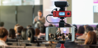 Guru di Wuhan Resign Gara-Gara Live Streaming Guru di Wuhan Resign Gara-Gara Live Streaming