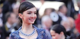 Raline Shah Nagaku Pernah Diselingkuhi, Sampe Stalking Mantan Secantik Raline Shah aja ternyata ngaku pernah juga ngerasain pengalaman nggak enak diselingkuhin sama mantan pacarnya.