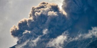 Gunung Marapi Erupsi Lagi, Bandara Sampai Ditutup Gunung Marapi Erupsi Lagi, Bandara Sampai Ditutup