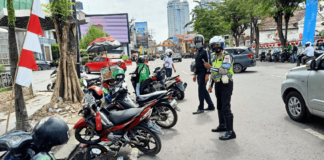 Tarif Parkir Naik. Motor Dari Rp 2.000,- Jadi Rp 3.000,- Tarif Parkir Naik. Motor Dari Rp 2.000,- Jadi Rp 3.000,-