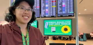 Jika Ada Yang Pake Lanyard Bunga Matahari di Bandara, Jangan Iri Ya! Jika Ada Yang Pake Lanyard Bunga Matahari di Bandara, Jangan Iri Ya!