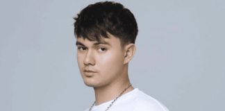 Nyoman Paul Pulang Kampung. Netizen: “Oh ternyata dia beneran bule” Nyoman Paul Pulang Kampung. Netizen: "Oh ternyata dia beneran bule"