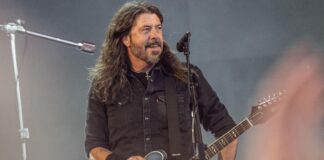 Dave Grohl Umumkan Punya Anak Diluar Pernikahannya Dave Grohl Umumkan Punya Anak Diluar Pernikahannya