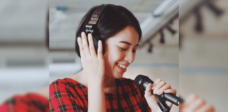 58% Orang Ternyata Nggak Suka Suara Nyanyiannya Sendiri 58% Orang Ternyata Nggak Suka Suara Nyanyiannya Sendiri