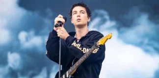 Vokalis LANY Lebih Pilih Selamatkan Gitar John Mayer Saat Kebakaran LA Vokalis LANY Lebih Pilih Selamatkan Gitar John Mayer Saat Kebakaran LA