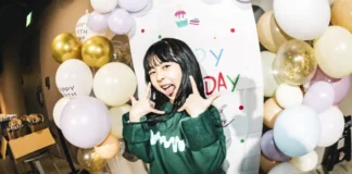 Gadis Cilik Ini Nggak Sekedar Pencet-Pencet, Tapi Dia DJ Aliran Techno Gadis Cilik Ini Nggak Sekedar Pencet-Pencet, Tapi Dia DJ Aliran Techno