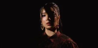 Penyanyi Baru Ini Bikin Heboh TikTok Gara-Gara ‘Ablug’ & ‘Mingse’ Penyanyi Baru Ini Bikin Heboh TikTok Gara-Gara 'Ablug' & 'Mingse'