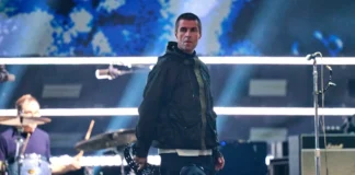 Liam Gallagher Sindir Sorotan Kamera di Konser Coldplay Liam Gallagher Sindir Sorotan Kamera di Konser Coldplay