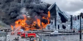 Panggung Utama Tomorrowland Terbakar Hebat Panggung Utama Tomorrowland Terbakar Hebat