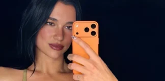 Dua Lipa Jadi Orang Pertama Pakai iPhone 17 Dua Lipa Jadi Orang Pertama Pakai iPhone 17