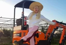 Baru Kali Ini Ada Idol Kpop, Cewe Lagi… Jadi BA Brand Kendaraan Berat Baru Kali Ini Ada Idol Kpop, Cewe Lagi… Jadi BA Brand Kendaraan Berat